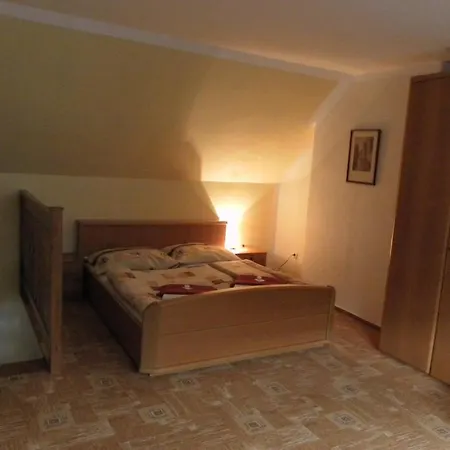 U Kralovny Dagmar 3*